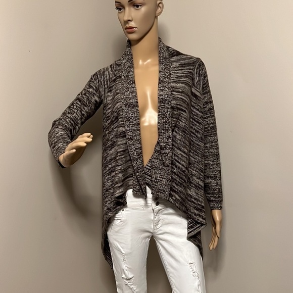 Tweeds Shark‎ Bite Cardigan Size Small - Picture 7 of 12